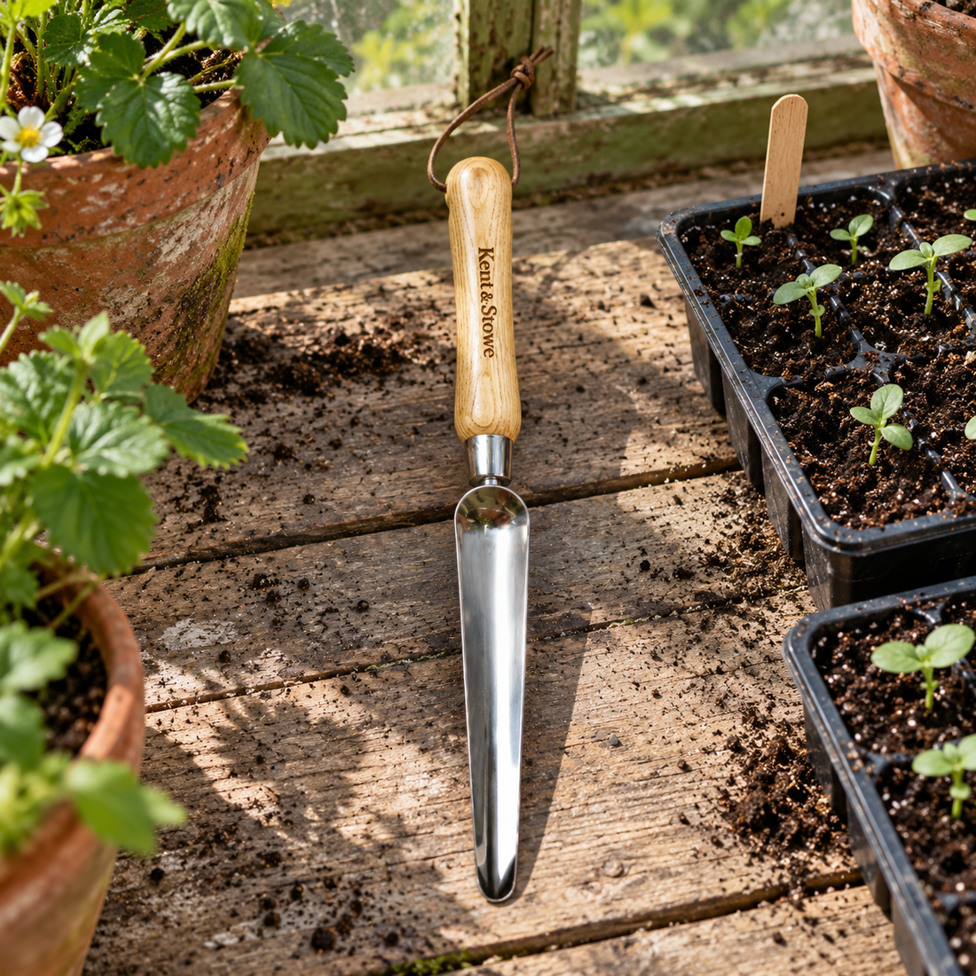 Kent &amp; Stowe Stainless Steel Hand Widger
