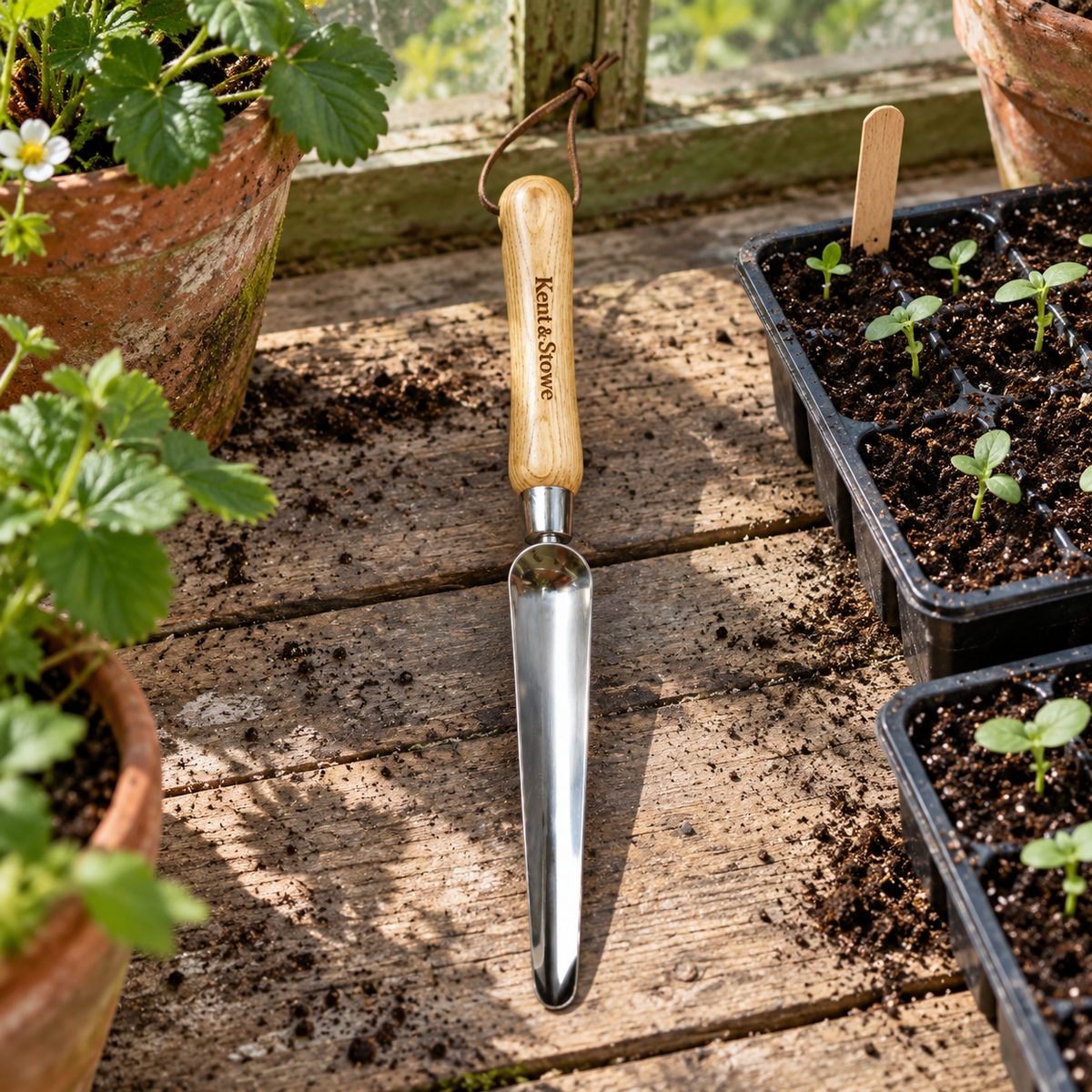 Kent &amp; Stowe Stainless Steel Hand Widger