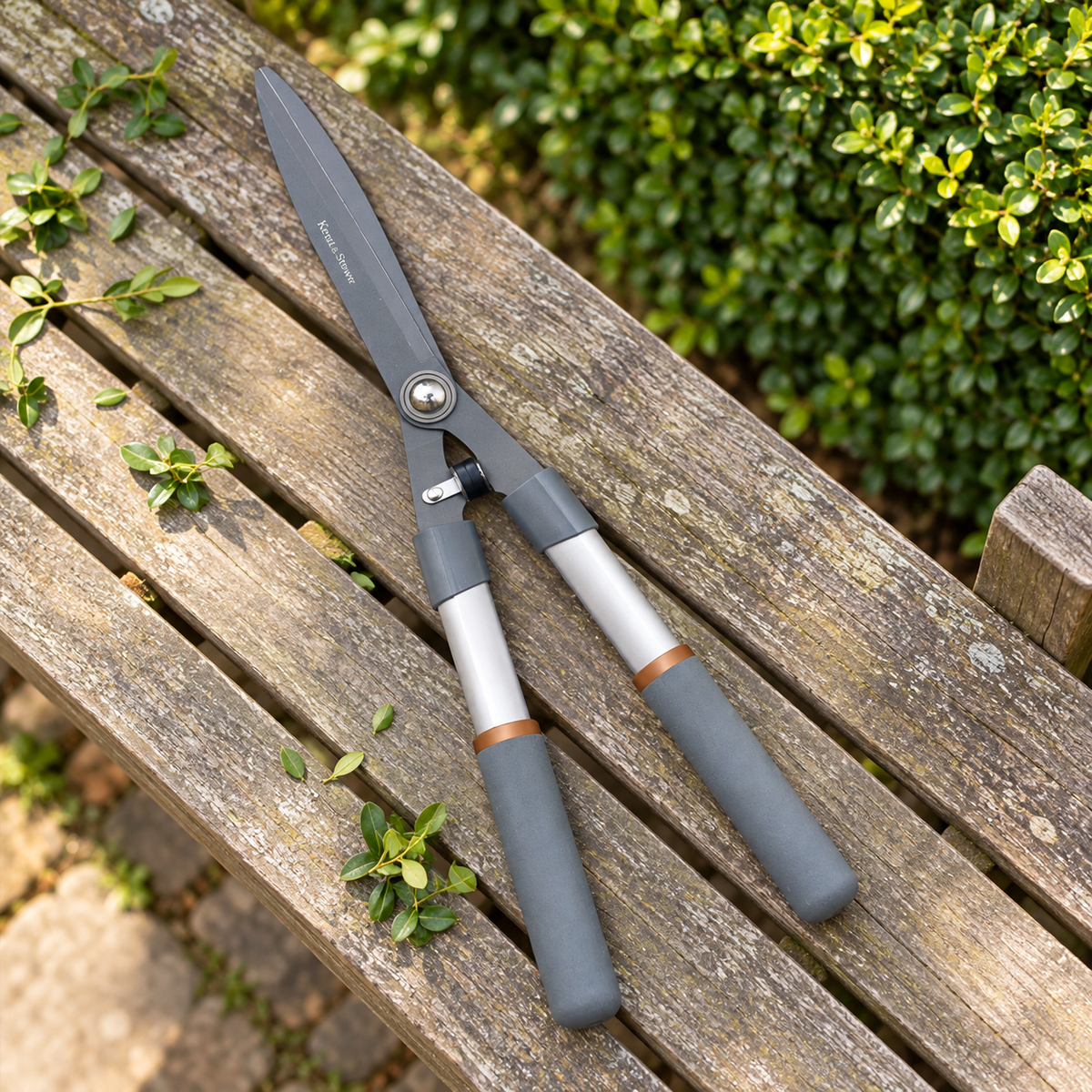Kent &amp; Stowe Traditional Hedge Shears