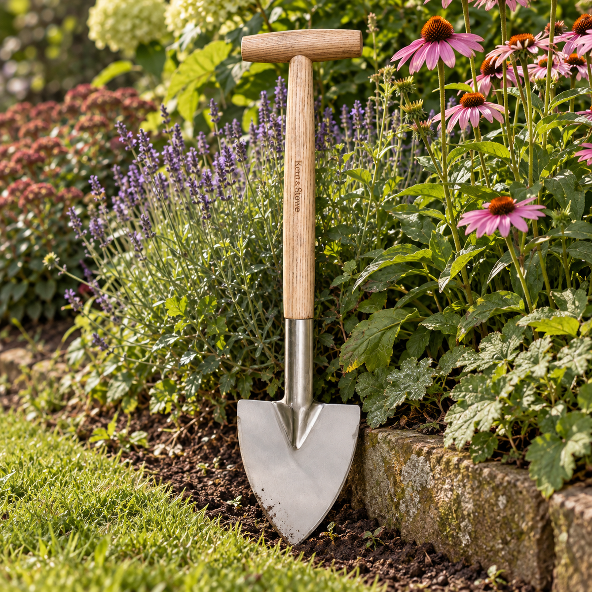 Kent &amp; Stowe Stainless Steel Perennial Spade